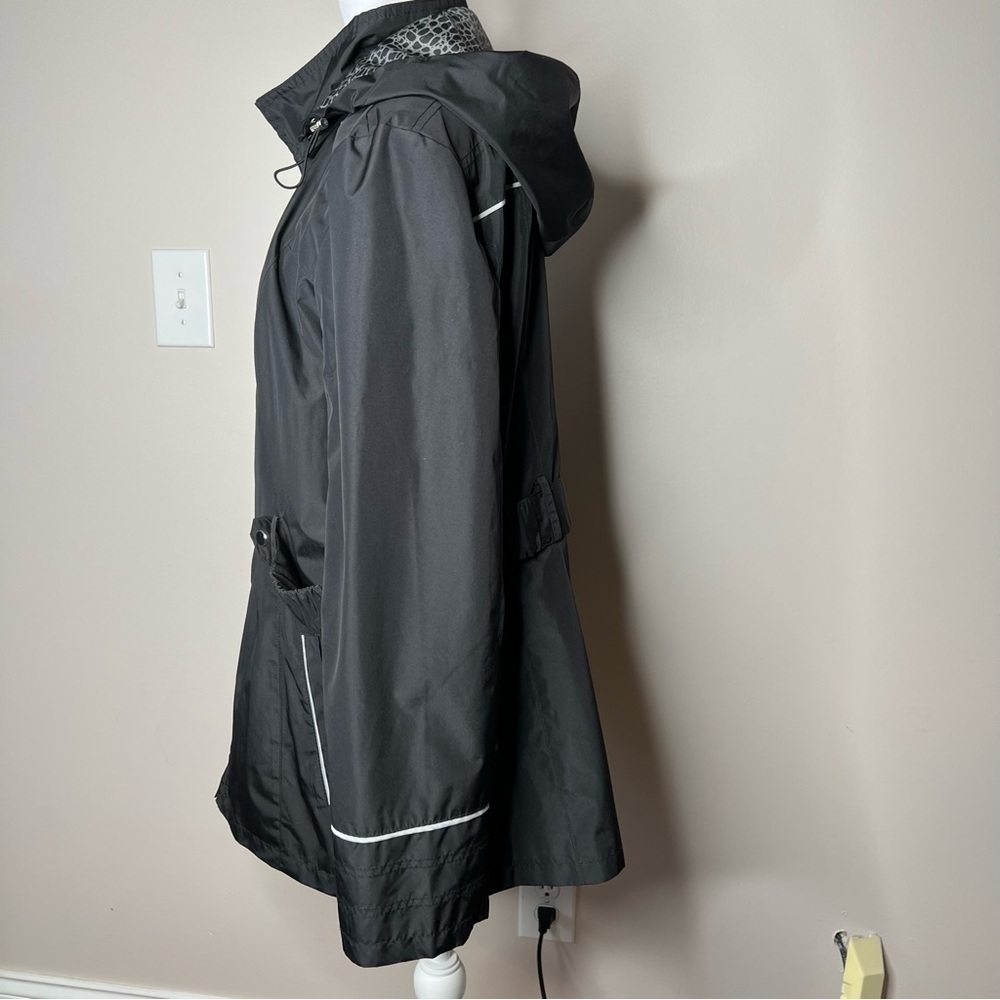 d.e.t.a.i.l.s INTL Jacket - Picture 2 of 16